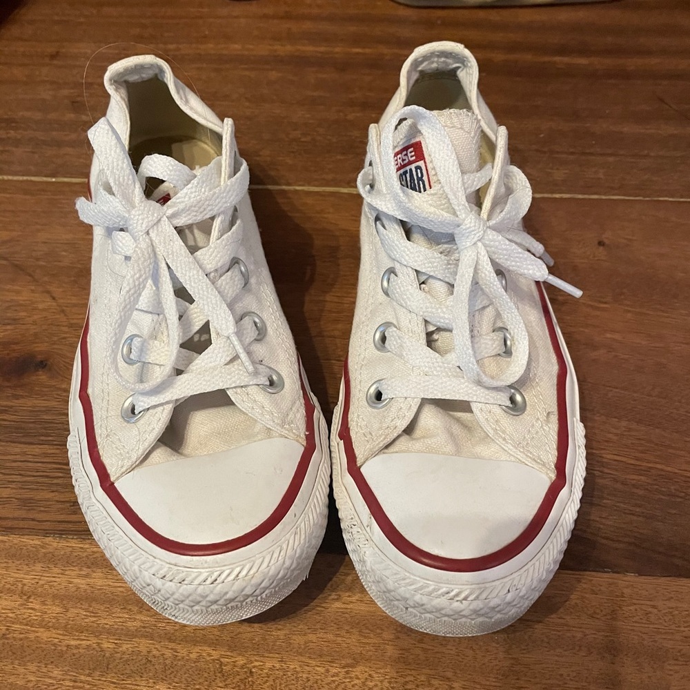 Women’s converse